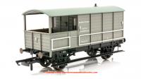 OR76TOB003 Oxford Rail GWR 4 Wheel Toad Brake Van number 35717 in BR Grey livery "Basingstoke"